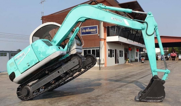 ขายด่วน530,000บาทรถแบคโฮKOBELCOโกเบโก้SK60-5มารค์ไฟ้รุ่นยอดนิยมสวยๆเทียบเท่าPC60เครื่อง4สูบ4JB1เครื่องดีปั่มแรงไฟฟ้าครบซีเรียสุงรถนอกเพิ่งนำเข้ามาใหม่ยังไม่เคยใช้งานในเมืองไทยเลย