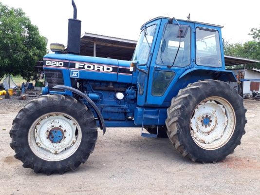 ขาย Ford 8210 เก่านอก 2เพลา โทร. 084-5424150