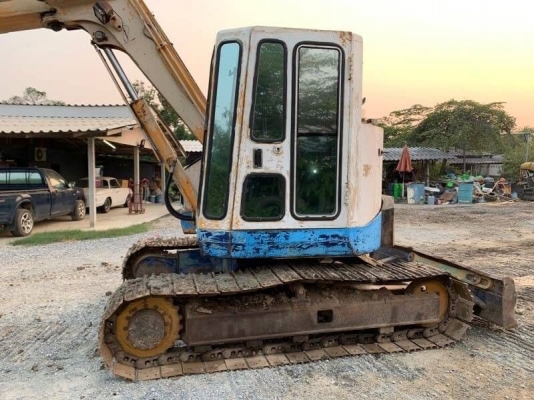 ขาย 265,000 บาท HANIX S&amp;B 800-2 เทียบเท่ากับ PC 80  เครื่องดี ปั้มแรง โซ่น่า เอวแน่น. ไฟฟ้าครบ ระบบพร้อมใช้. เอกสารอินวอย  สนใจ  นครปฐม โทร 0610710295  สนใจ รายการสินค้า อื่นๆ ที่ เว็ปไชค์ Truck2Hand https://www.truck2hand.com/index.php?actions=conten