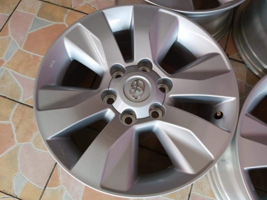 ล้อแม็กเปล่าถอดป้ายแดง Toyota Revo ขอบ 17 สภาพใหม่ ทั้งชุด 6,900.- เทิร์นได้ใส่ฟรี รับบัตร ส่งทั่วไทย