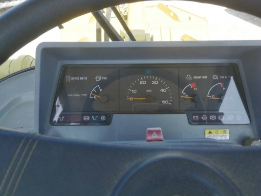 ขาย รถตัก KOMATSU WA100-3 นำเข้าจากญี่ปุ่น ระบบดี สีเดิมทั้งคัน ขายถูก โทร.090-986-2521 อ๊อบ