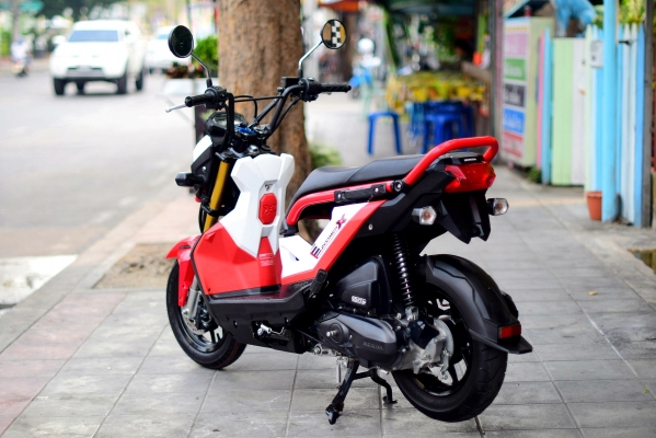 zoomer x 2018 สีขาวดำ ตัวใหม่ไมล์ดิจิตอล รถสวยเดิมๆ 35900
