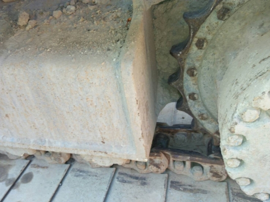 ขายแบคโฮ KOMATSU PC 200-7 แอร์ไฟฟ้าเต็ม สภาพสวย สนใจโทร 081-970-1072