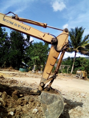 ขาย KOMATSU 10 HT-2 สตูล
