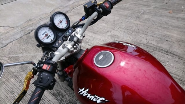 HONDA HORNET250