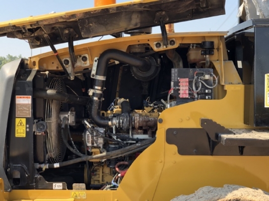 ขายรถตักล้อยาง CAT 910K ปี 2015 แขนยาวพิเศษ นำเข้าเองจากญี่ปุ่น สภาพสวยพร้อมใช้งาน มีVDOการทำงานครับ