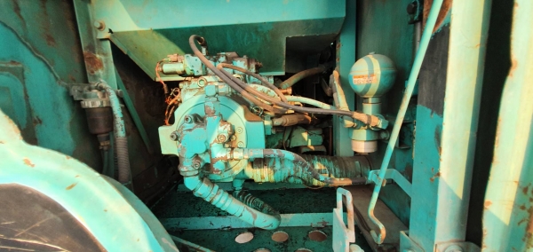 SK200mark5-super. รถนอกยังไม่ได้ใช้ในไทยราคา850,000 สนใจโทร081-989-1989หรั่งครับ