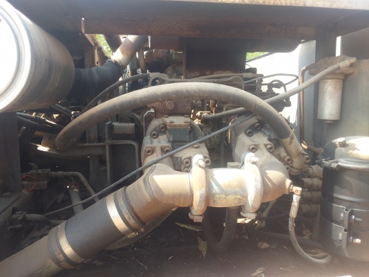 ขายด่วน HITASHI EX200-1 สภาพสวย บอดี้เดิมๆ มีระบบหัวแย็ค โซ่ช่วงล่างสวยพร้อมใช้งาน รถทำงานไม่มีโหลด เครื่องเดิมปั้มเดิม แอร์เย็น เอกสารสัญญาซื้อขาย  สนใจสอบถามไว้ใช้งาน  093 0764943  K ตั้ม