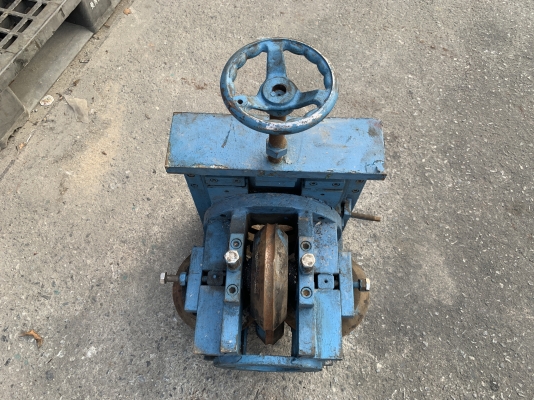 ขายเครื่องดัด-คลึงเหล็กเส้น สภาพสวย แท่นแข็งแรง พร้อมใช้งาน ขายเครื่องดัด-คลึงเหล็กเส้น สภาพสวย แท่นแข็งแรง พร้อมใช้งาน