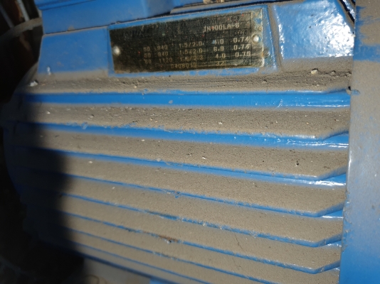 พัดลมโรงงานขนาด40นิ้วมี5ตัวๆละ4000บาท