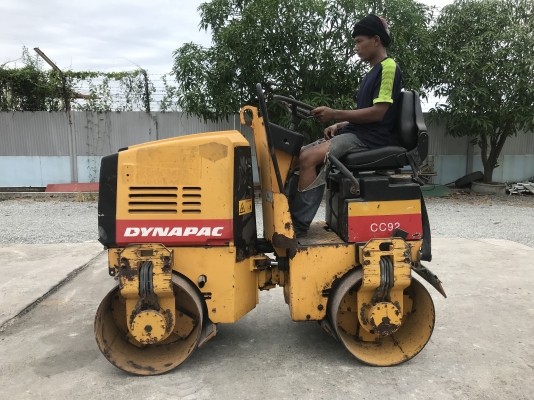 รถบด2ตันDYNAPACรุ่นCC92รถนอกนำเข้าไม่เคยใช้งานในไทยเอวอ่อนขับ2เพลาเครื่องดอยซ์2สูบสภาพดี0818302909จิรโรจน์ Line: jiraroj2909