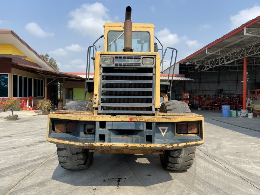 ขายรถตักKOMATSUรุ่นWA300-1นำเข้าญี่ปุ่นไม่เคยใช้งานในไทย เอวอ่อน  เครื่องโคมัสสุ6สูบ สภาพดีพร้อมใช้งาน 081-8302909 จิรโรจน์ Line  :  jiraroj2909