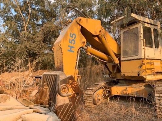 ขาย 590,000 บาท  แบคโฮ ขนาด 50 ตัน HYDRO PILOT.  H 55 เครื่อง camin ปั้มดี เครื่องดี เอวแน่น โซ่น่า อุปรกรณ์อยู่ครบ ใครจะเอาไปตัด หรือทำอะใหล่ ตามสบาย รถจอด เอกสารซื้อขาย  สนใจ  สระบุรี โทร 0610710295  สนใจ รายการสินค้า อื่นๆ ที่ เว็ปไชค์ Truck2Hand https