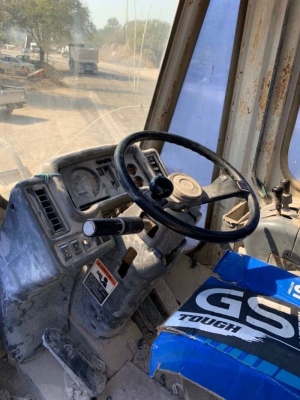 (heart)ขาย 475,000 บาท (heart) รถตักล้อยาง KAWASAKI  85ZA ชีเรียลสูง  85N2-7060 เครื่องดี ปั้มแรง เอวแน่น ระบบเบรคใช้งานปกติ  รถพร้อมใช้ เอกสารเล่มทะเบียน.  สนใจ  สระบุรี โทร 0610710295  สนใจ รายการสินค้า อื่นๆ ที่ เว็ปไชค์ Truck2Hand https://www.truck2ha