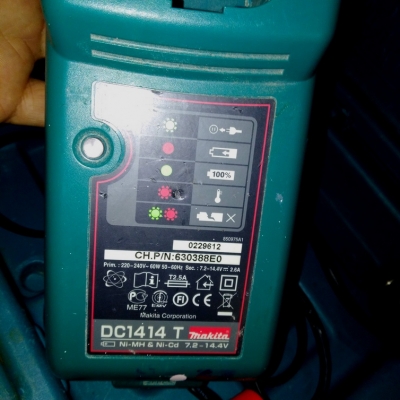 สว่านกระแทกไร้สาย Makita สว่านกระแทกไร้สาย Makita