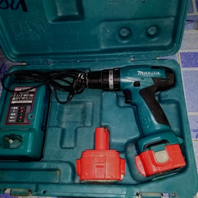 สว่านกระแทกไร้สาย Makita สว่านกระแทกไร้สาย Makita