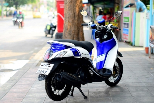 fino sport สีนํ้าเงินดำ เครื่องเดิม หัวฉีดประหยัดน้ำมัน 22900 fino sport สีนํ้าเงินดำ เครื่องเดิม หัวฉีดประหยัดน้ำมัน 22900