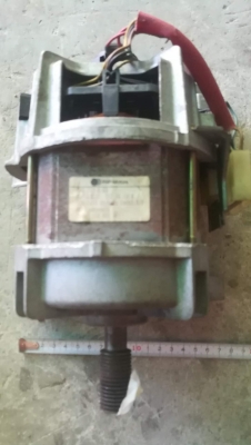 1500 บาทส่งฟรี โทร 083-2000058 LINE ID:line832923 มอเตอร์ DC เอนกประสงค์ใช้ไฟ AC หรือ DC ได้ กำลังวัตต์สูงแรงบิดเยอะใช้กับไฟ DCเริ่มหมุนที่ 12 V. ได้