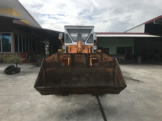 ขายรถตักKOMATSUรุ่น507นำเข้าญี่ปุ่นไม่เคยใช้งานในไทย เอวอ่อน  เครื่องดีเซล4สูบ สภาพดีพร้อมใช้งานขาย520000ลดเหลือ460000บาท081-8302909 จิรโรจน์ Line  :  jiraroj2909