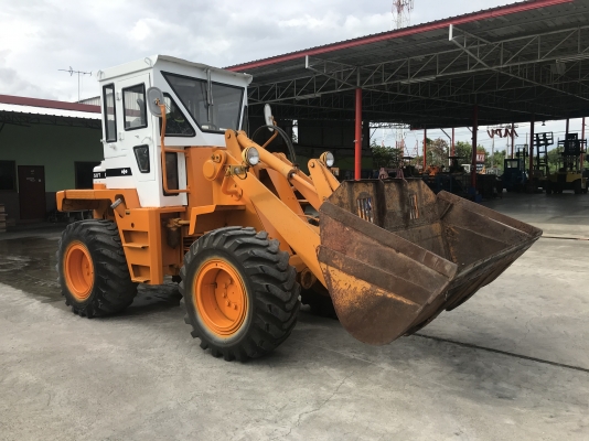 ขายรถตักKOMATSUรุ่น507นำเข้าญี่ปุ่นไม่เคยใช้งานในไทย เอวอ่อน  เครื่องดีเซล4สูบ สภาพดีพร้อมใช้งานขาย520000ลดเหลือ460000บาท081-8302909 จิรโรจน์ Line  :  jiraroj2909