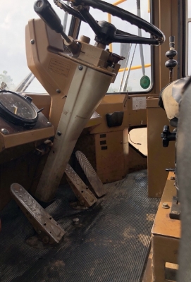 ขายรถตักล้อยาง CAT 936F นำเข้าเองจากญี่ปุ่น สภาพสวยพร้อมใช้ มีVDOการทำงานครับ ขายรถตักล้อยาง CAT 936F นำเข้าเองจากญี่ปุ่น สภาพสวยพร้อมใช้ มีVDOการทำงานครับ