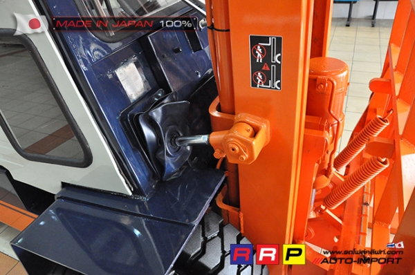 ขายรถโฟล์คลิฟท์มือสอง TOYOTA รุ่น 5FD30-41446 นำเข้าจากประเทศญี่ปุ่น 100\% ไม่เคยใช้งานในไทย