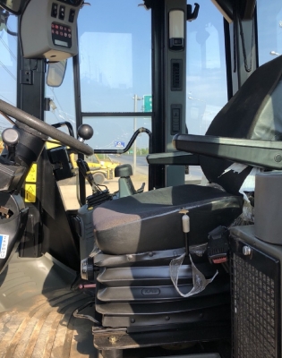 ขายรถตักล้อยาง CAT 950G นำเข้าเองจากญี่ปุ่น สภาพสวยพร้อมใช้งาน มีVDOการทำงานครับ ขายรถตักล้อยาง CAT 950G นำเข้าเองจากญี่ปุ่น สภาพสวยพร้อมใช้งาน มีVDOการทำงานครับ