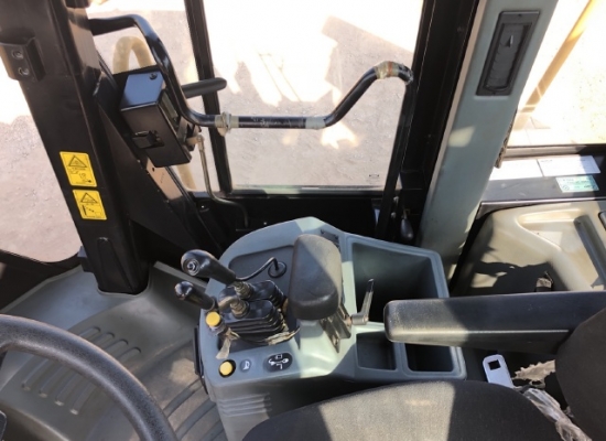 ขายรถตักล้อยาง CAT 950G นำเข้าเองจากญี่ปุ่น สภาพสวยพร้อมใช้งาน มีVDOการทำงานครับ ขายรถตักล้อยาง CAT 950G นำเข้าเองจากญี่ปุ่น สภาพสวยพร้อมใช้งาน มีVDOการทำงานครับ