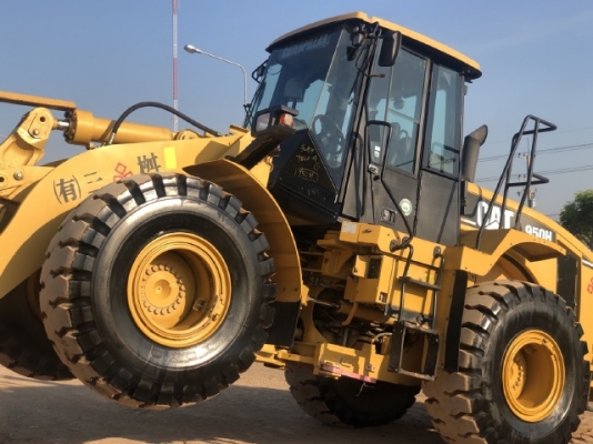 ขายรถตักล้อยาง CAT 950H ปี 2012 นำเข้าเองจากญี่ปุ่น สภาพสวยพร้อมใช้งาน มีVDOการทำงานครับ