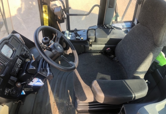 ขายรถตักล้อยาง CAT 950H ปี 2012 นำเข้าเองจากญี่ปุ่น สภาพสวยพร้อมใช้งาน มีVDOการทำงานครับ