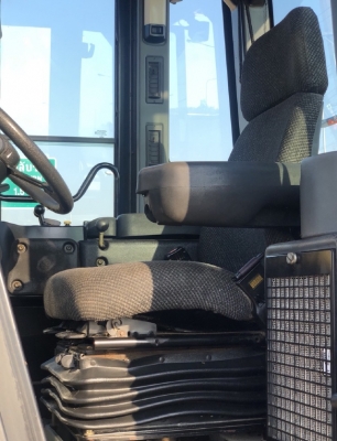 ขายรถตักล้อยาง CAT 950H ปี 2012 นำเข้าเองจากญี่ปุ่น สภาพสวยพร้อมใช้งาน มีVDOการทำงานครับ