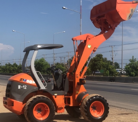 ขายรถตักล้อยาง HITACHI ZW50 ปี 2012 (3,XXX ชั่วโมง) นำเข้าเองจากญี่ปุ่น สภาพสวยพร้อมใช้งาน มีVDOการทำงานครับ ขายรถตักล้อยาง HITACHI ZW50 ปี 2012 (3,XXX ชั่วโมง) นำเข้าเองจากญี่ปุ่น สภาพสวยพร้อมใช้งาน มีVDOการทำงานครับ