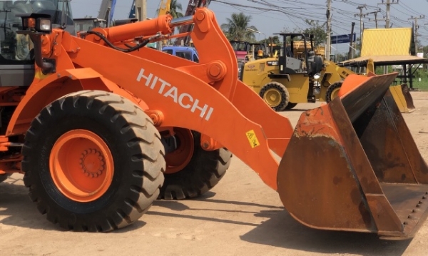 ขายรถตักล้อยาง HITACHI ZW180 ปี 2013 แขนยาวพิเศษ นำเข้าจากญี่ปุ่น สภาพสวยพร้อมใช้ มีVDOการทำงานครับ