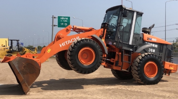 ขายรถตักล้อยาง HITACHI ZW180 ปี 2013 แขนยาวพิเศษ นำเข้าจากญี่ปุ่น สภาพสวยพร้อมใช้ มีVDOการทำงานครับ