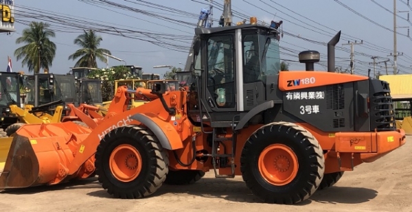 ขายรถตักล้อยาง HITACHI ZW180 ปี 2013 แขนยาวพิเศษ นำเข้าจากญี่ปุ่น สภาพสวยพร้อมใช้ มีVDOการทำงานครับ