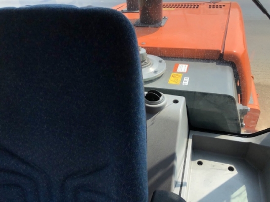 ขายรถตักล้อยาง HITACHI ZW180 ปี 2013 แขนยาวพิเศษ นำเข้าจากญี่ปุ่น สภาพสวยพร้อมใช้ มีVDOการทำงานครับ