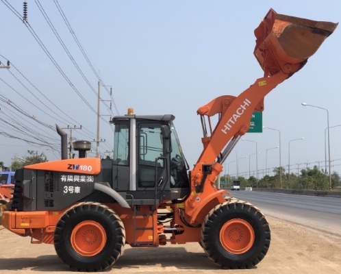ขายรถตักล้อยาง HITACHI ZW180 ปี 2013 แขนยาวพิเศษ นำเข้าจากญี่ปุ่น สภาพสวยพร้อมใช้ มีVDOการทำงานครับ