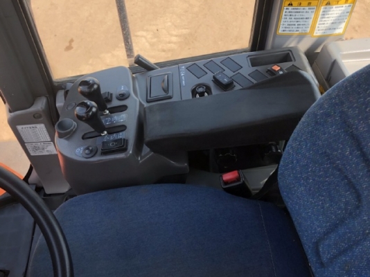 ขายรถตักล้อยาง HITACHI ZW180 ปี 2013 แขนยาวพิเศษ นำเข้าจากญี่ปุ่น สภาพสวยพร้อมใช้ มีVDOการทำงานครับ