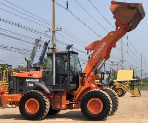 ขายรถตักล้อยาง HITACHI ZW180 ปี 2013 แขนยาวพิเศษ นำเข้าจากญี่ปุ่น สภาพสวยพร้อมใช้ มีVDOการทำงานครับ