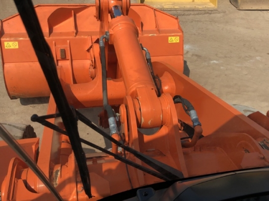 ขายรถตักล้อยาง HITACHI ZW180 ปี 2013 แขนยาวพิเศษ นำเข้าจากญี่ปุ่น สภาพสวยพร้อมใช้ มีVDOการทำงานครับ