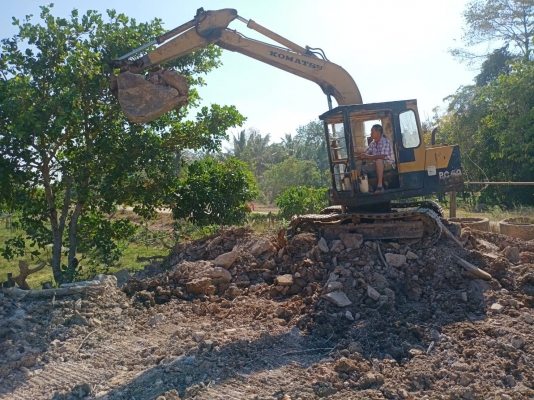 ลดราคา 195000 มี VDO ให้ชม.KOMATSU10HT-2 เอกสารอินวอย รถขนาดเท่า 60 รถสวยพร้อมใช้งาน