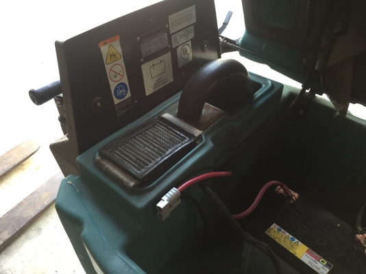 ขายเครื่องขัดพื้นเดินตาม TENNANT 5700xps เก่าญี่ปุ่น