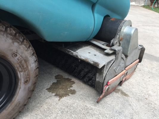 ขายเครื่องขัดพื้นเดินตาม TENNANT 5700xps เก่าญี่ปุ่น