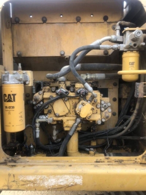 CAT 315 D JAPAN เล่มทะเบียน ไฟฟ้าครบ เครื่องดี ปั้มแรง เอวแน่น ช่วงล่างเต็ม แอร์หนาว รถสวยพร้อมใช้งาน เอกสารพร้อมโอน ขาย 950,000  รถอยู่ นครสวรรค์ 064-191-1112