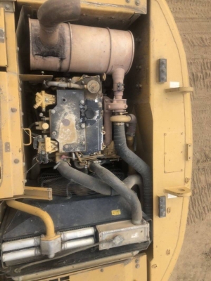 CAT 315 D JAPAN เล่มทะเบียน ไฟฟ้าครบ เครื่องดี ปั้มแรง เอวแน่น ช่วงล่างเต็ม แอร์หนาว รถสวยพร้อมใช้งาน เอกสารพร้อมโอน ขาย 950,000  รถอยู่ นครสวรรค์ 064-191-1112