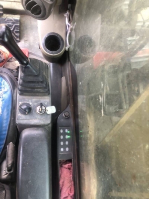 CAT 315 D JAPAN เล่มทะเบียน ไฟฟ้าครบ เครื่องดี ปั้มแรง เอวแน่น ช่วงล่างเต็ม แอร์หนาว รถสวยพร้อมใช้งาน เอกสารพร้อมโอน ขาย 950,000  รถอยู่ นครสวรรค์ 064-191-1112