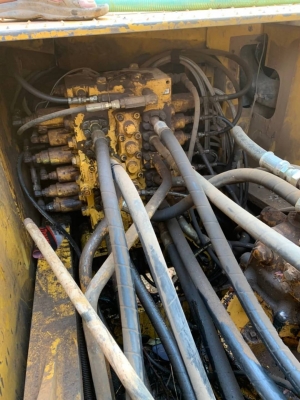 ขาย 890,000 KOMATSU pc 200-8 เล่มทะเบียน ไฟฟ้าครบ เครื่องดี ปั้มแรง เอวแน่น ช่วงล่างเต็ม แอร์หนาว รถพร้อมใช้งาน เอกสารเล่มพร้อมโอน รถอยู่ นครราชสีมา 090-772-3710 090-772-3708