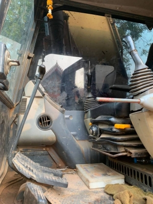 ขาย 890,000 KOMATSU pc 200-8 เล่มทะเบียน ไฟฟ้าครบ เครื่องดี ปั้มแรง เอวแน่น ช่วงล่างเต็ม แอร์หนาว รถพร้อมใช้งาน เอกสารเล่มพร้อมโอน รถอยู่ นครราชสีมา 090-772-3710 090-772-3708