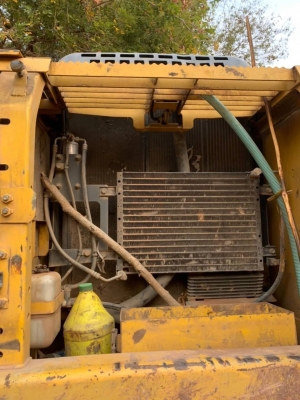 ขาย 890,000 KOMATSU pc 200-8 เล่มทะเบียน ไฟฟ้าครบ เครื่องดี ปั้มแรง เอวแน่น ช่วงล่างเต็ม แอร์หนาว รถพร้อมใช้งาน เอกสารเล่มพร้อมโอน รถอยู่ นครราชสีมา 090-772-3710 090-772-3708