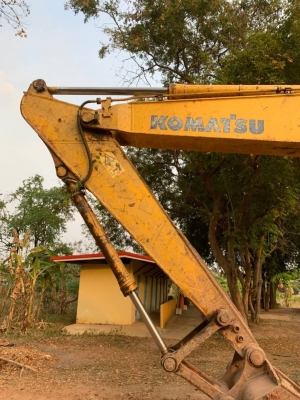 ขาย 890,000 KOMATSU pc 200-8 เล่มทะเบียน ไฟฟ้าครบ เครื่องดี ปั้มแรง เอวแน่น ช่วงล่างเต็ม แอร์หนาว รถพร้อมใช้งาน เอกสารเล่มพร้อมโอน รถอยู่ นครราชสีมา 090-772-3710 090-772-3708